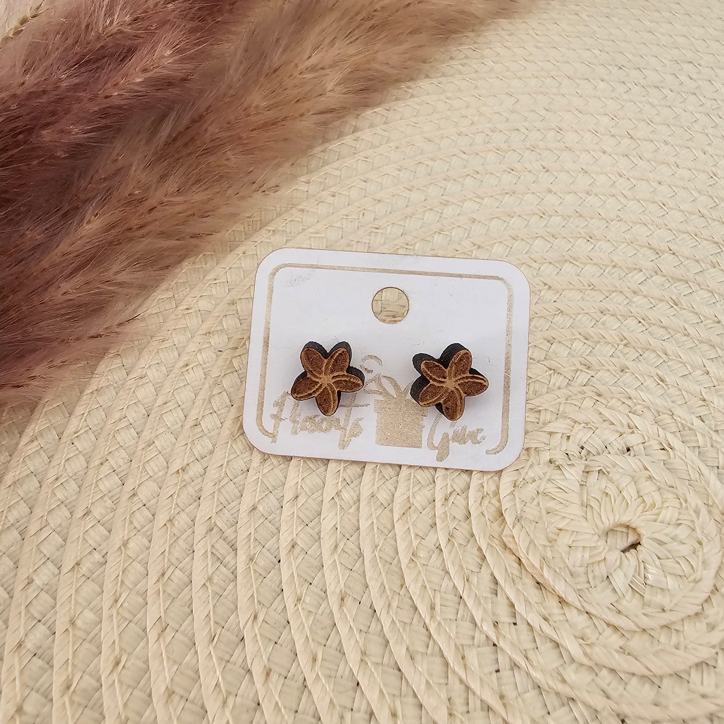 Oorbellen knopjes - plumeria