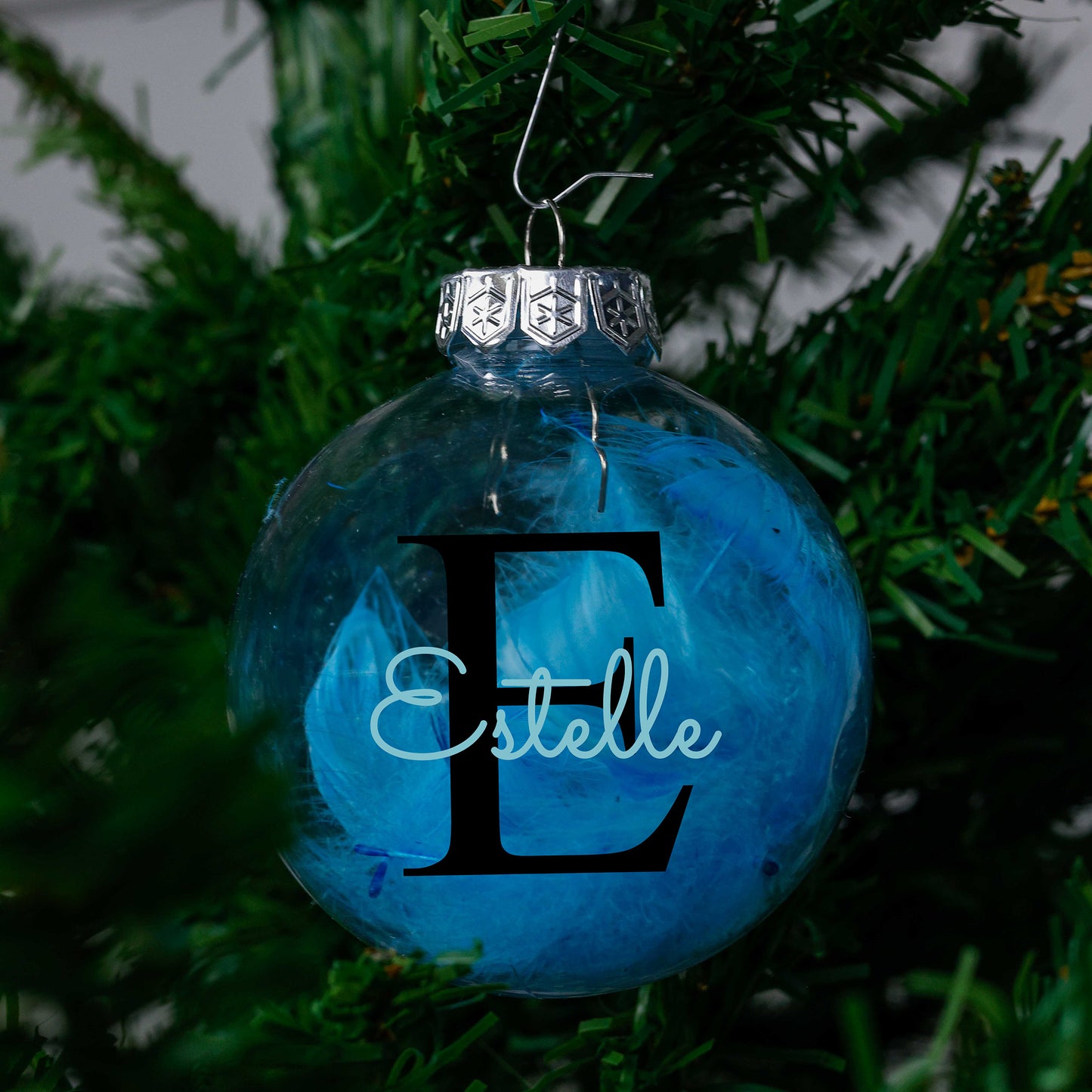 Kerstbal Blauwe Veertjes - Naam + Hoofdletter