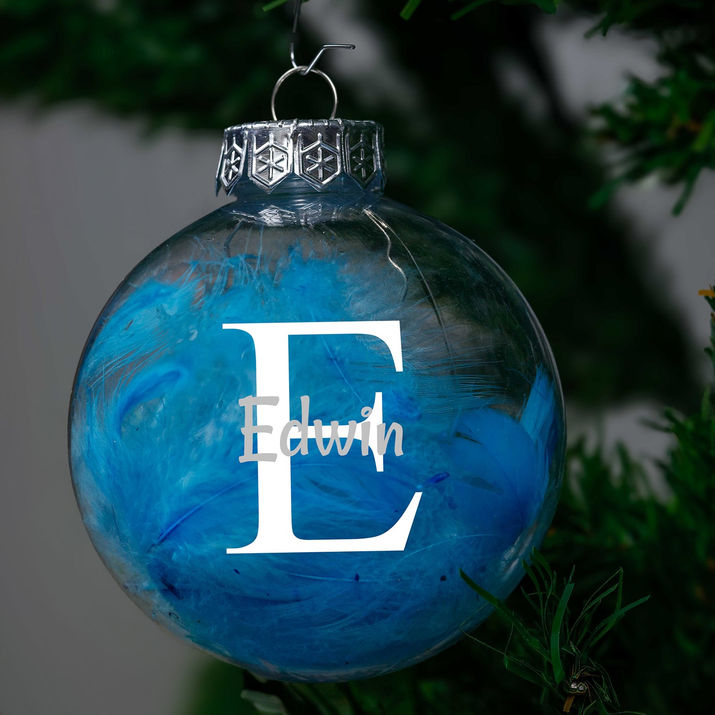 Kerstbal Blauwe Veertjes - Naam + Hoofdletter