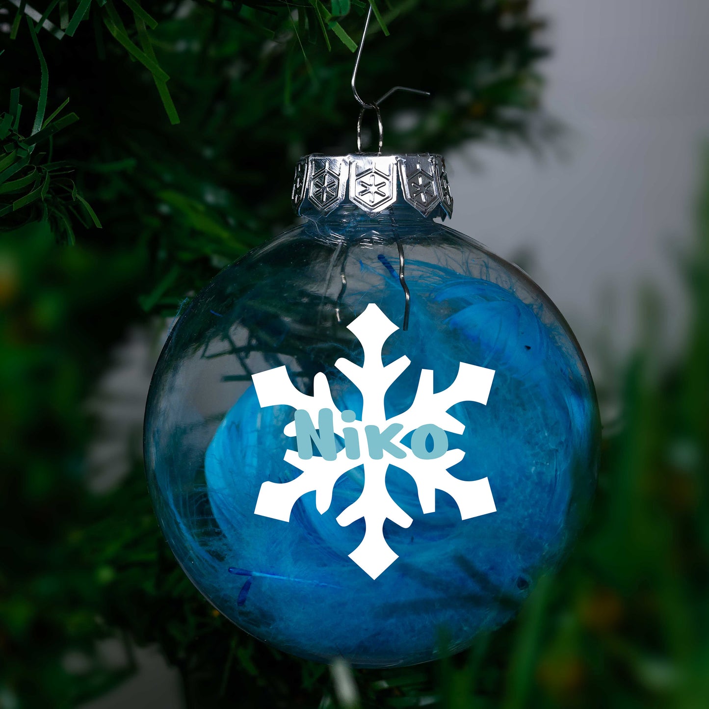Kerstbal Blauwe Veertjes - Naam + Sneeuwvlok