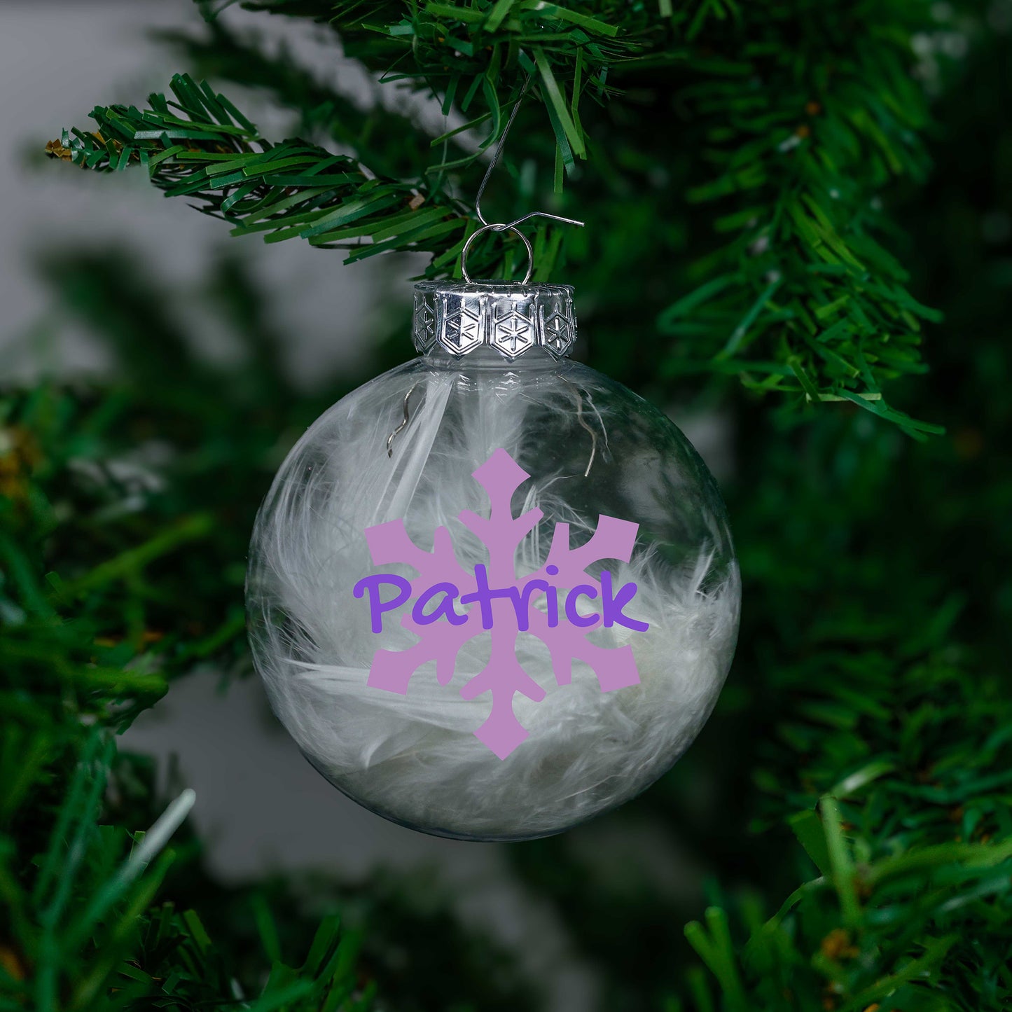 Kerstbal Witte Veertjes - Naam + Sneeuwvlok