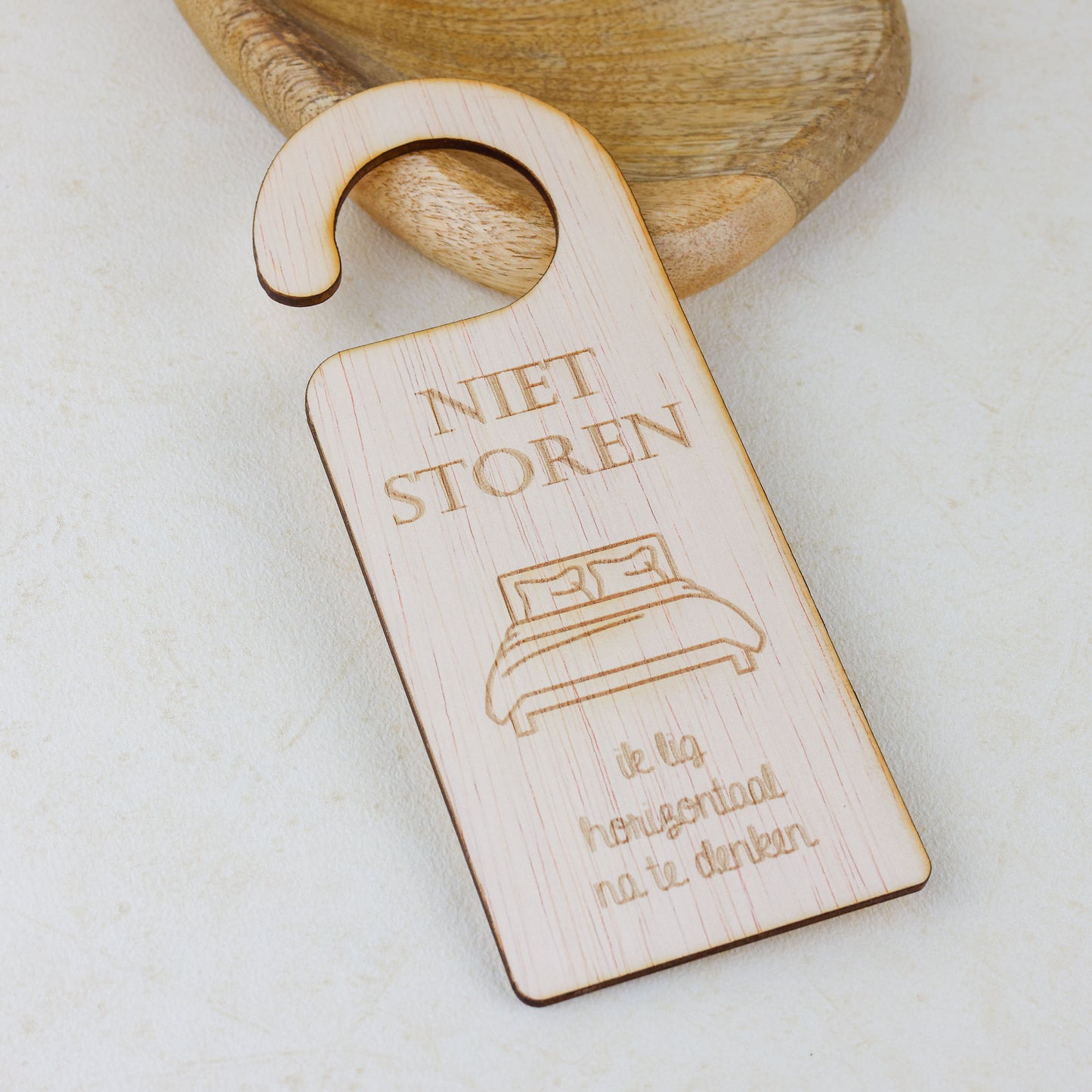 Deurhanger - Niet storen, ik lig horizontaal na te denken.