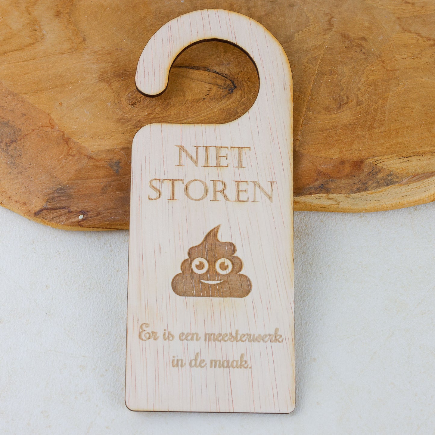 Deurhanger - Niet storen, er is een meesterwerk in de maak