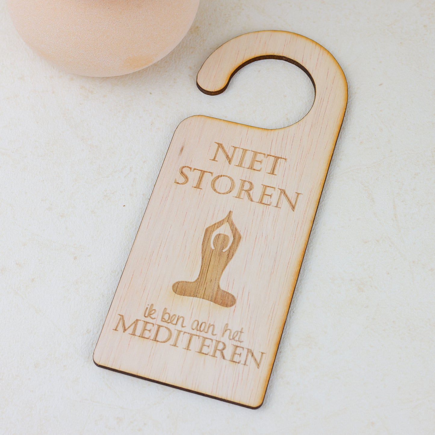 Deurhanger - Niet storen, ik ben aan het mediteren.