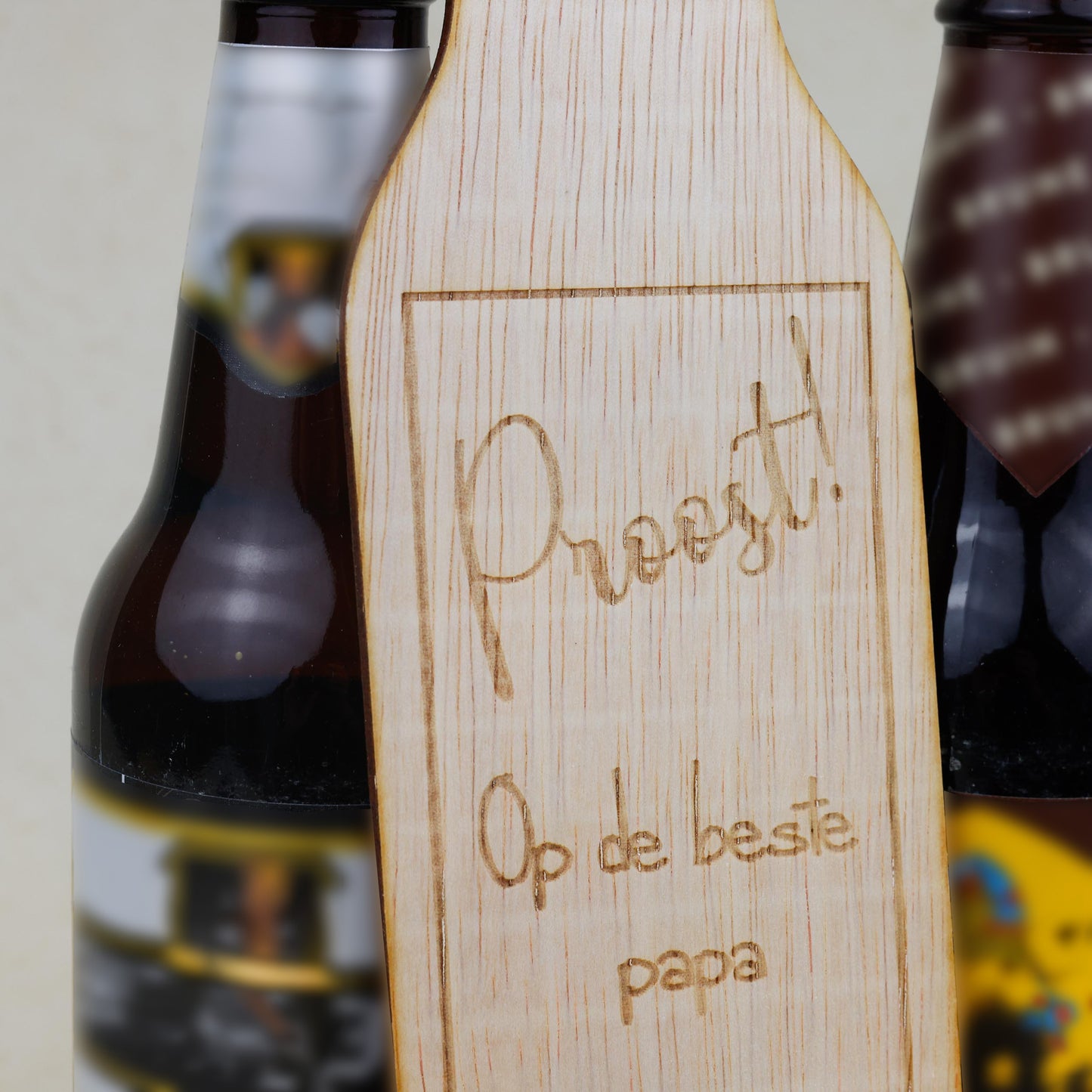Houten bierflesje