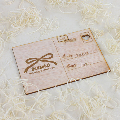 Houten kaart - Bedankt! Met een grote strik erom!