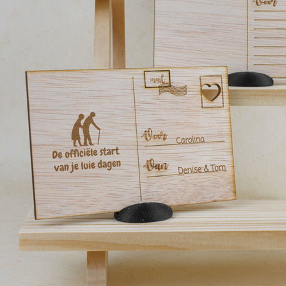 Houten kaart - De officiële start van je luie dagen