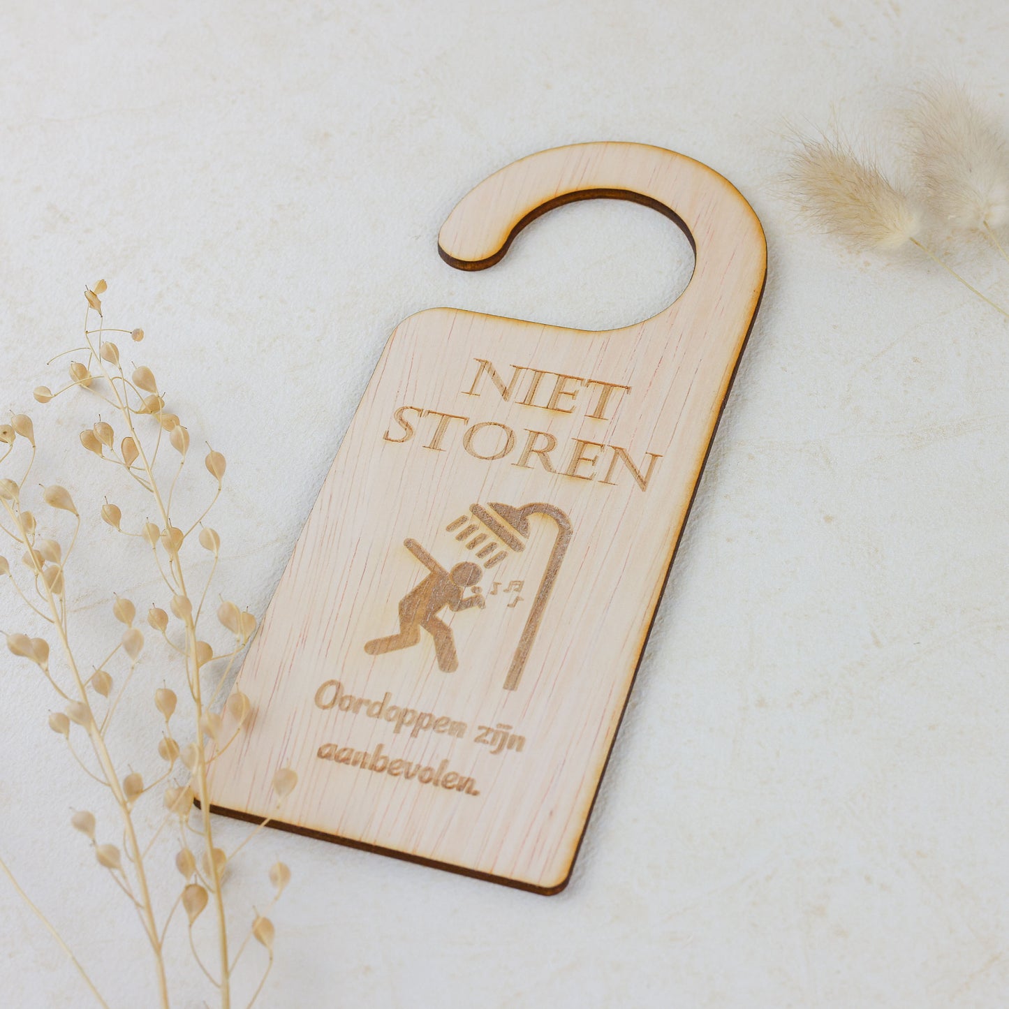 Deurhanger - Niet storen, oordoppen zijn aanbevolen